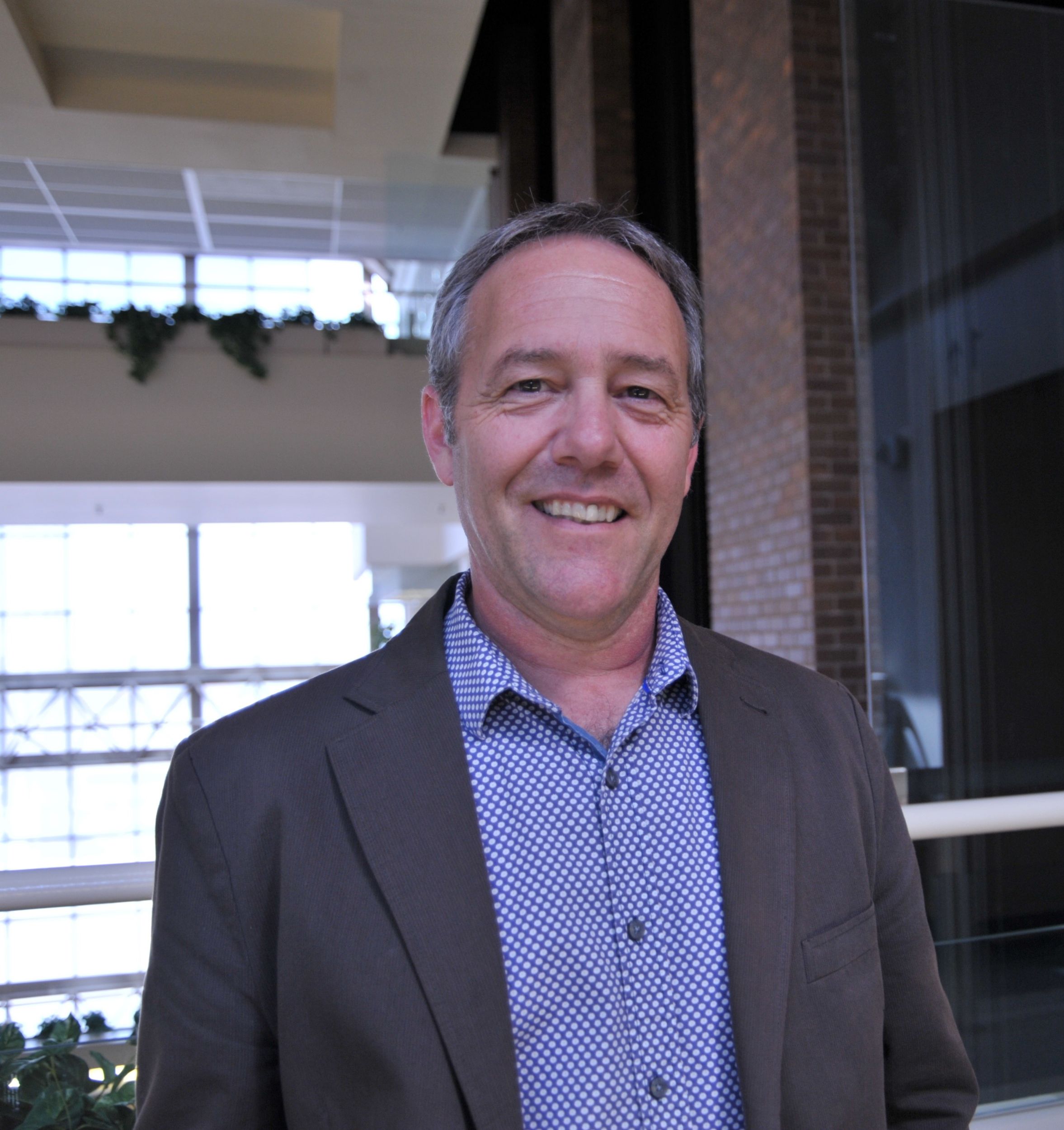 Elliot Hewitt, Prairies Economic Development Canada